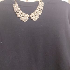 Adorable Pearl Collar Necklace Costume Jewelry